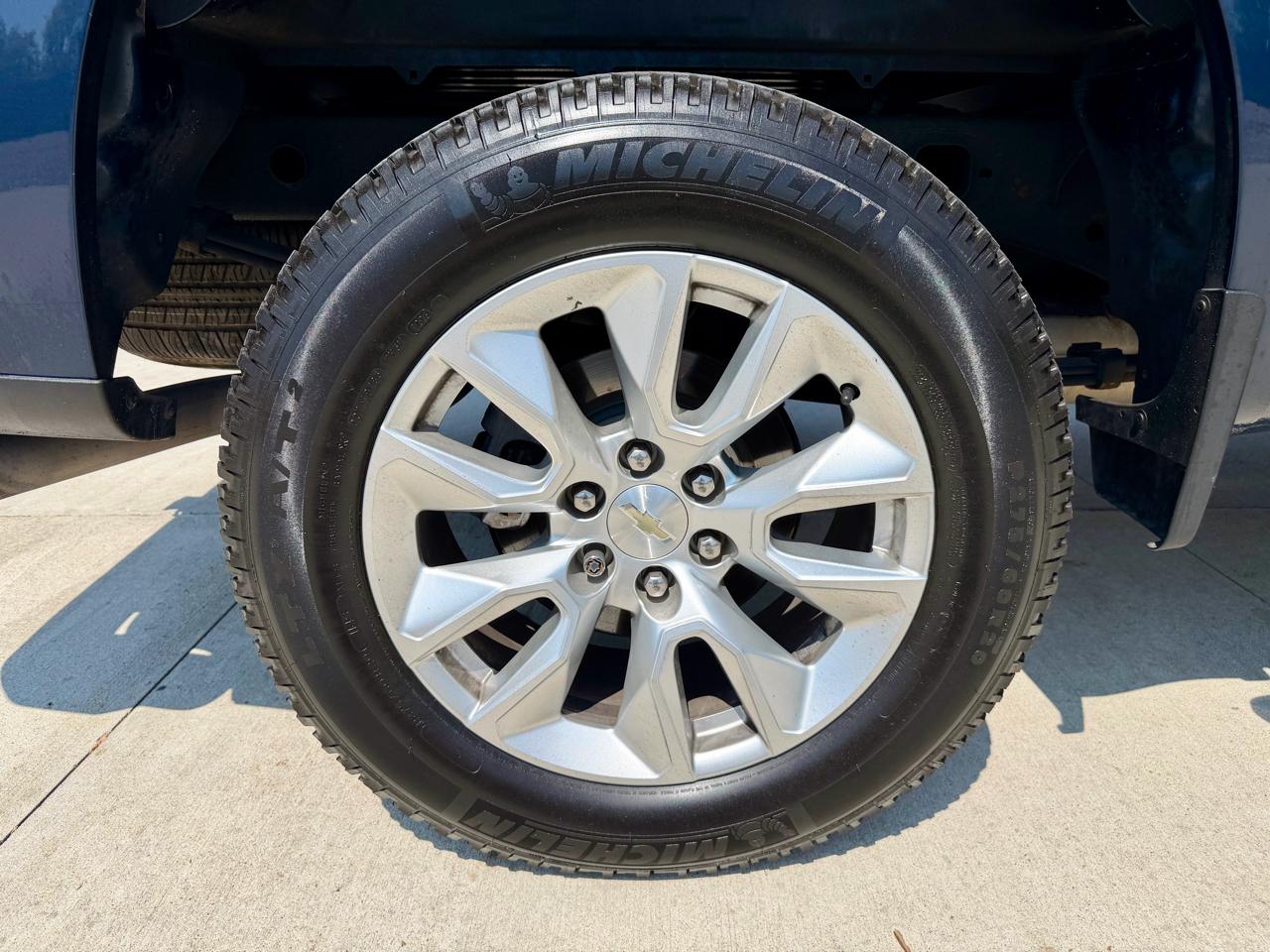 Chevrolet Silverado 1500 4WD Crew Cab 147" Custom 2020