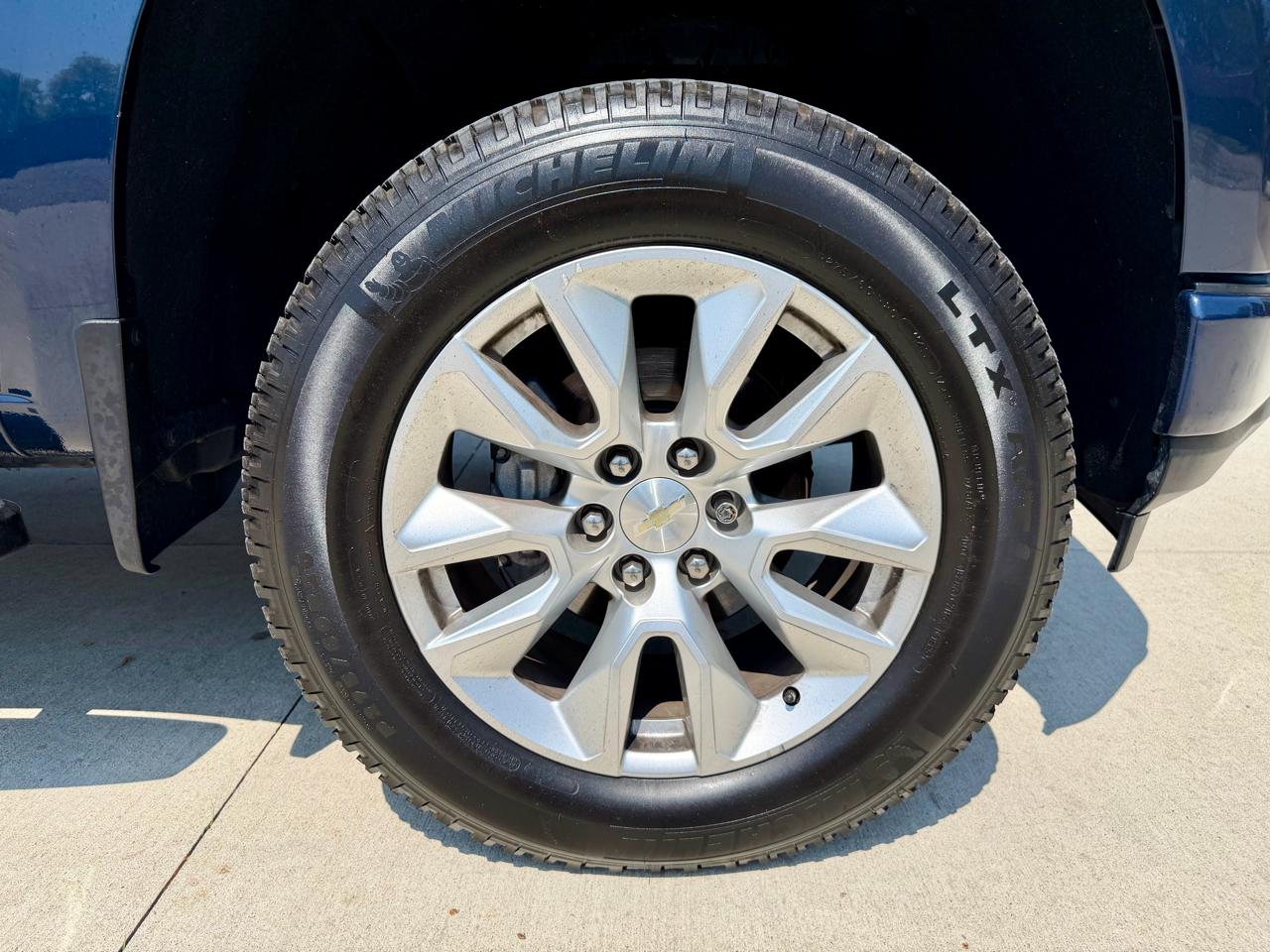 Chevrolet Silverado 1500 4WD Crew Cab 147" Custom 2020