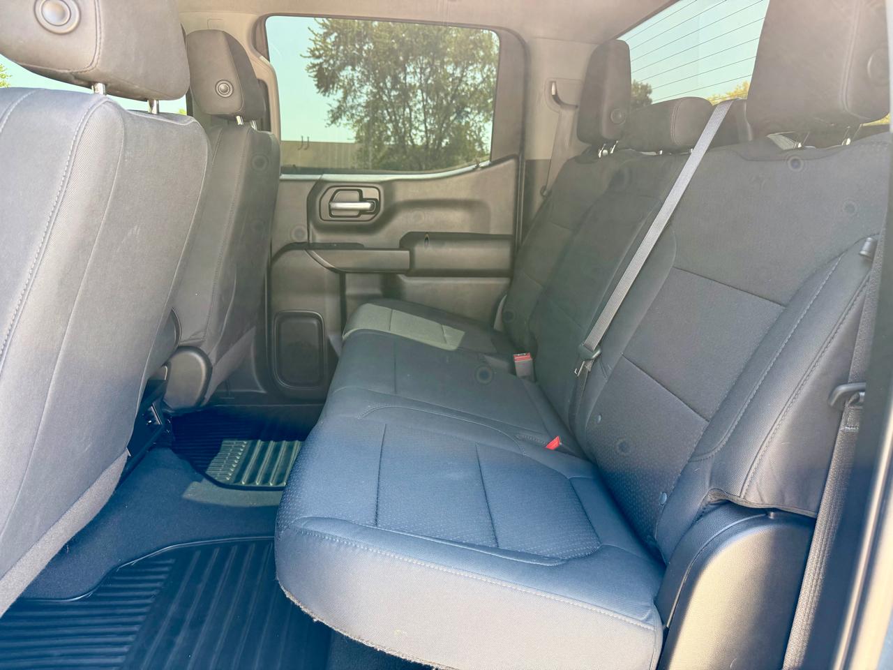 Chevrolet Silverado 1500 4WD Crew Cab 147" Custom 2020