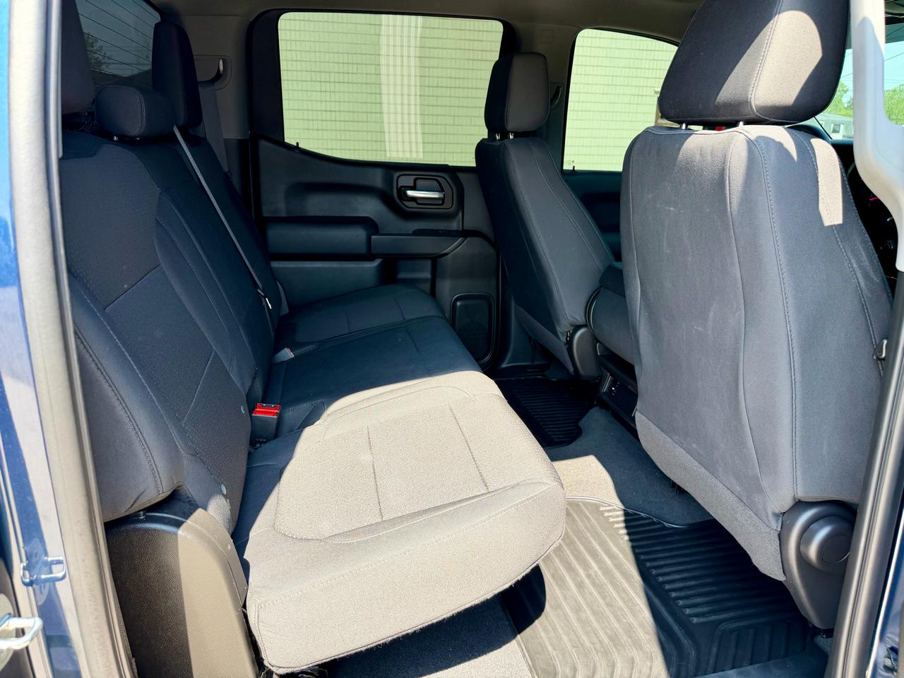 Chevrolet Silverado 1500 4WD Crew Cab 147" Custom 2020
