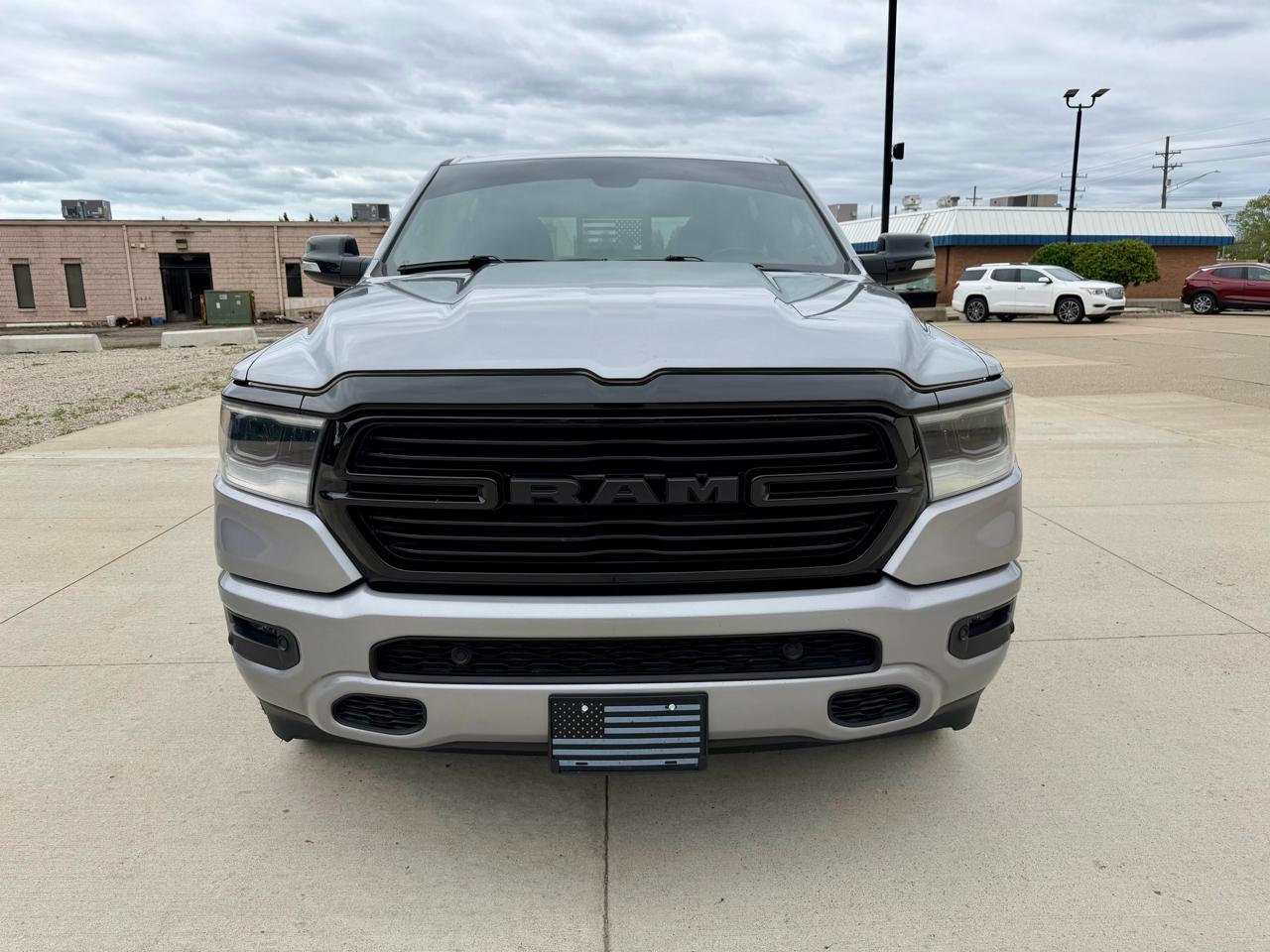 RAM 1500 Big Horn 4x4 Crew Cab 5'7" Box 2021