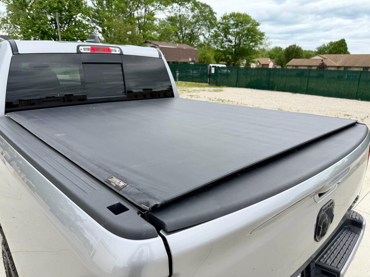 RAM 1500 Big Horn 4x4 Crew Cab 5'7" Box 2021