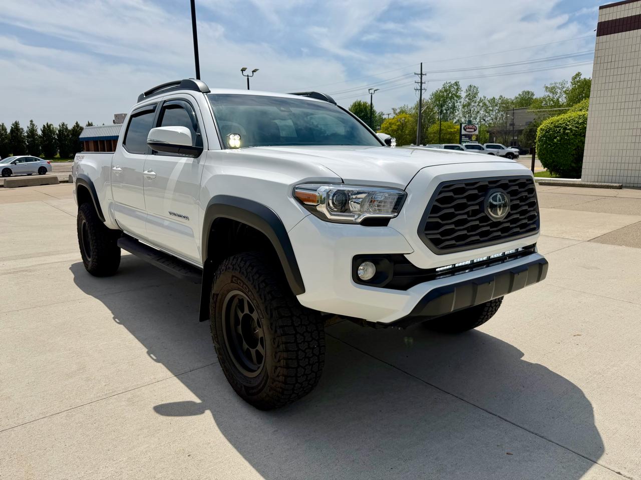 Toyota Tacoma 4WD TRD Off Road Double Cab 6' Bed V6 AT (Natl) 2021