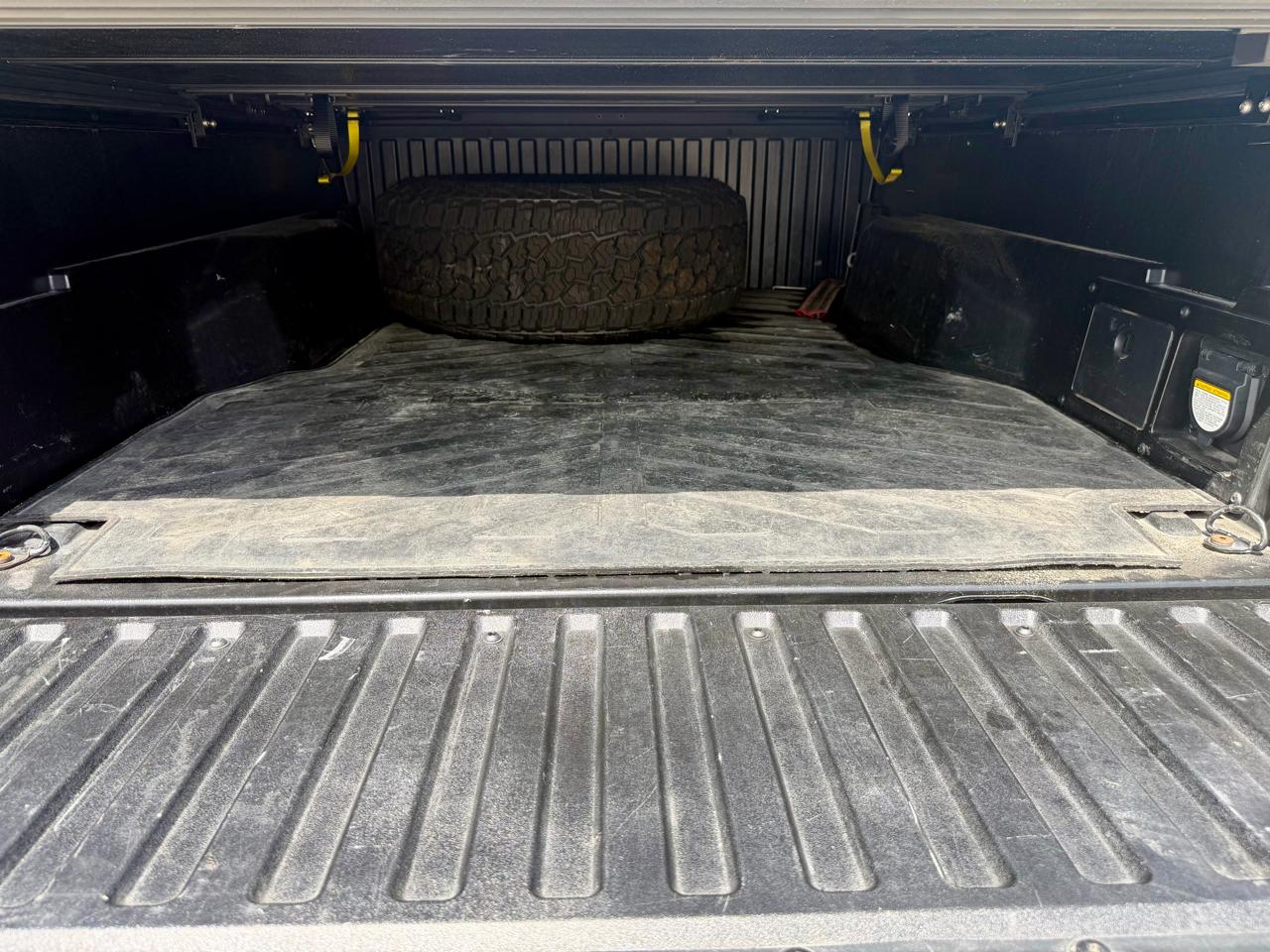Toyota Tacoma 4WD TRD Off Road Double Cab 6' Bed V6 AT (Natl) 2021