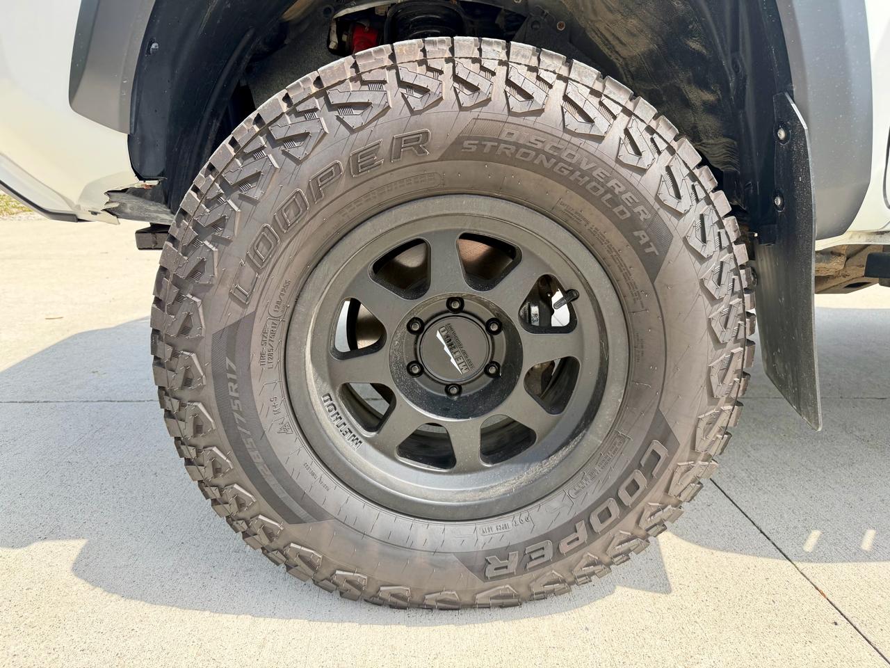 Toyota Tacoma 4WD TRD Off Road Double Cab 6' Bed V6 AT (Natl) 2021