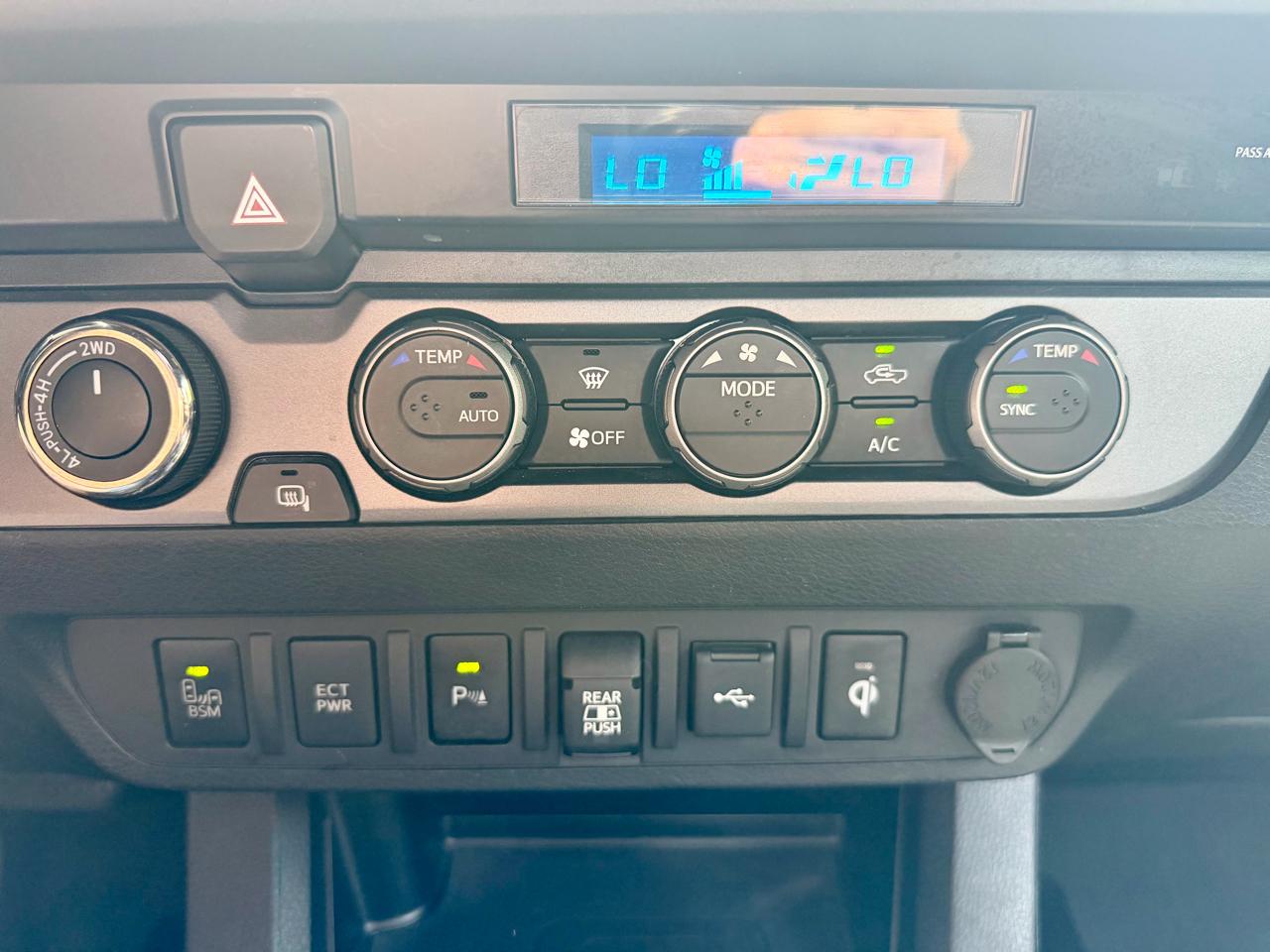 Toyota Tacoma 4WD TRD Off Road Double Cab 6' Bed V6 AT (Natl) 2021