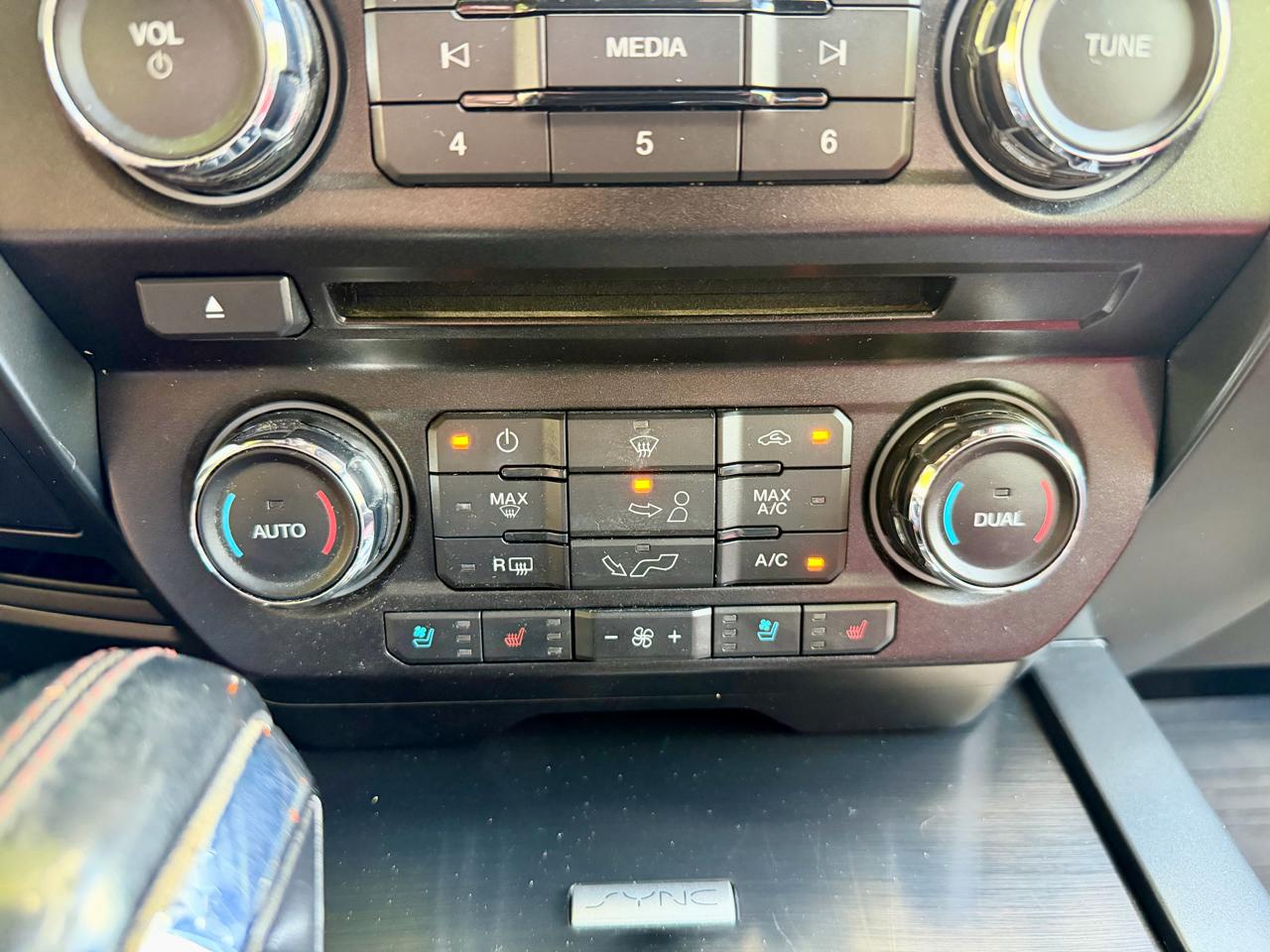 Ford F-150 Lariat 4WD SuperCrew 5.5' Box 2018
