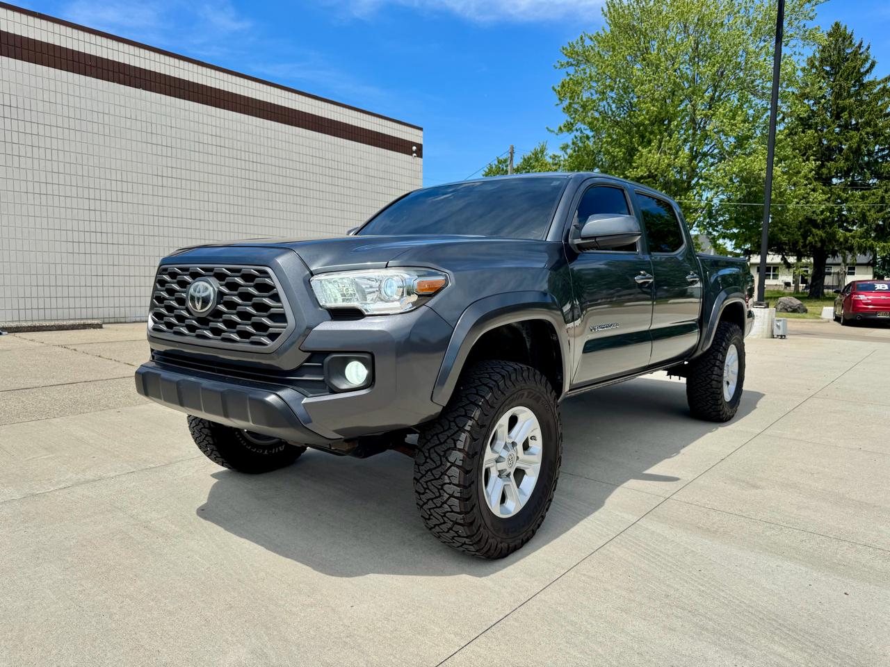 Toyota Tacoma 4WD SR5 Double Cab 5' Bed V6 AT (Natl) 2020