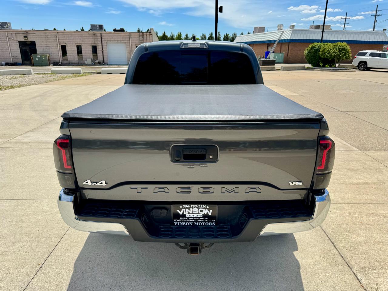 Toyota Tacoma 4WD SR5 Double Cab 5' Bed V6 AT (Natl) 2020