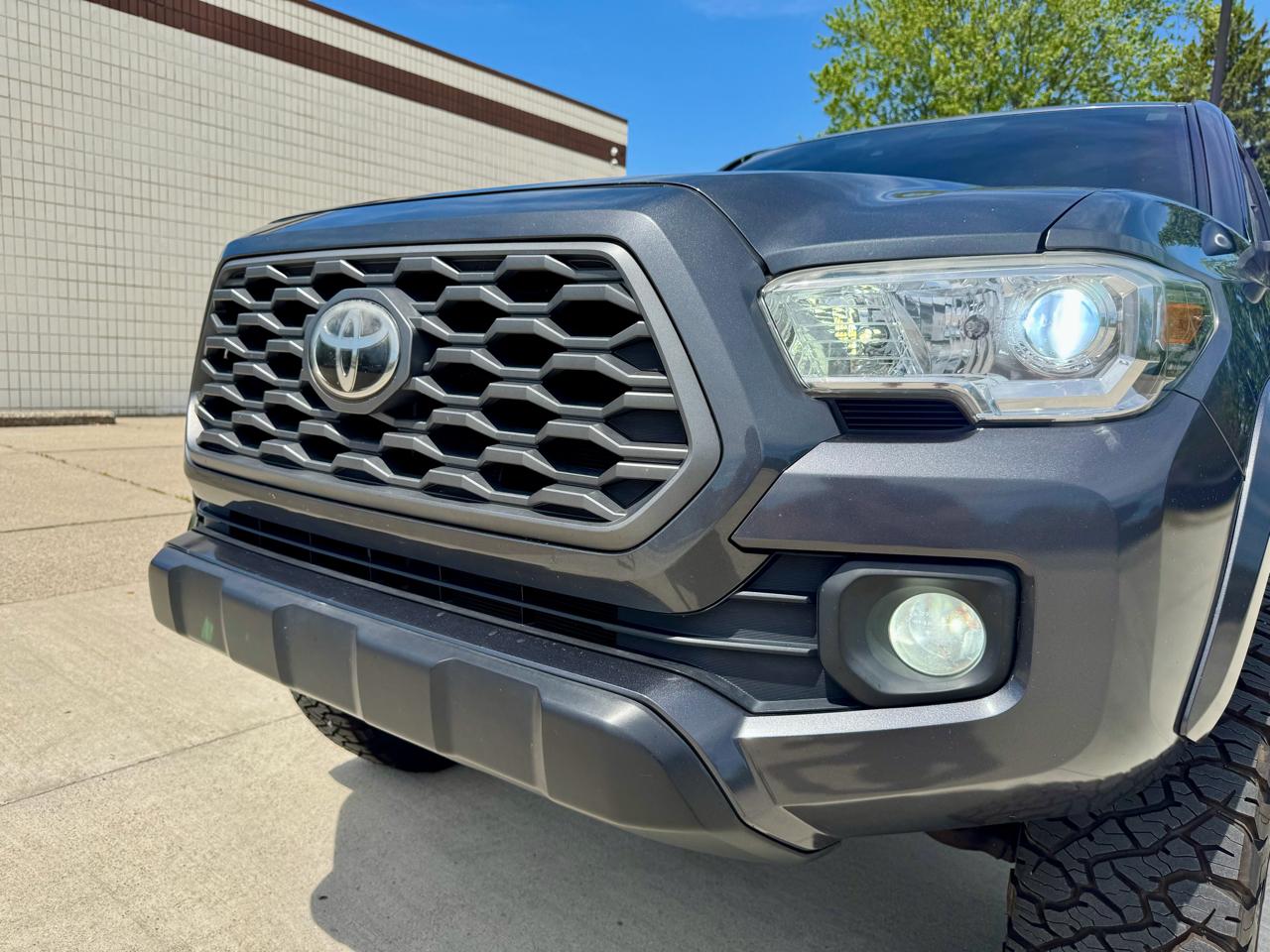 Toyota Tacoma 4WD SR5 Double Cab 5' Bed V6 AT (Natl) 2020