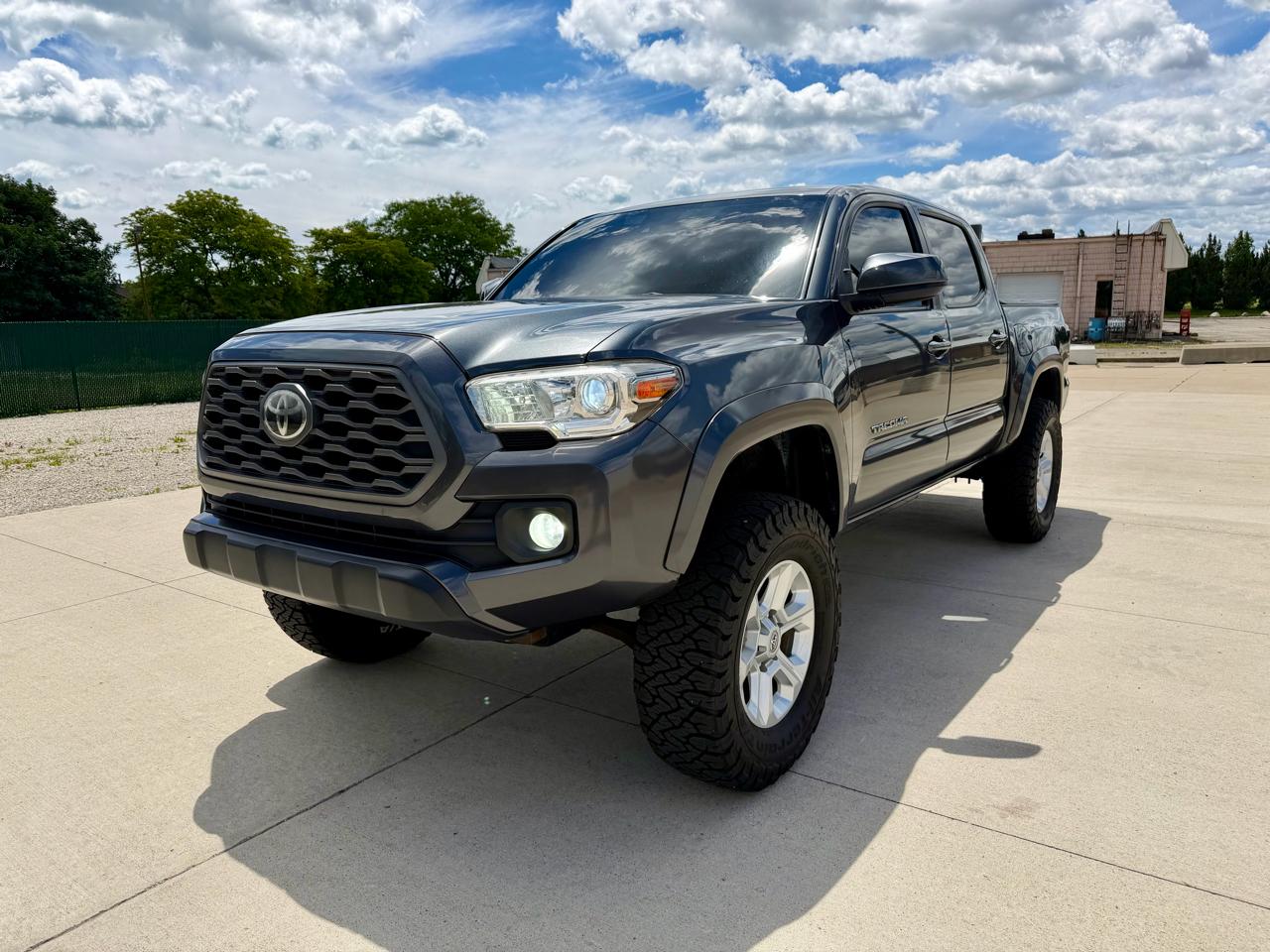 Toyota Tacoma 4WD SR5 Double Cab 5' Bed V6 AT (Natl) 2020