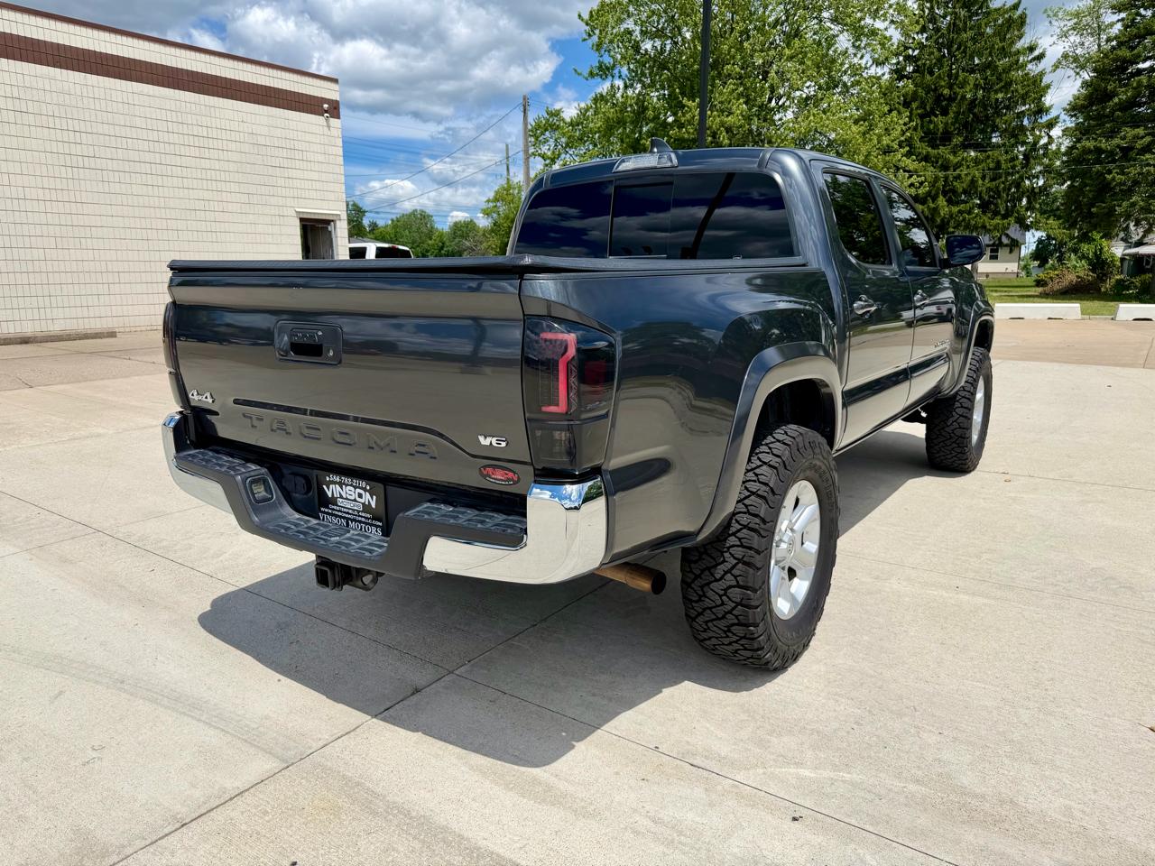 Toyota Tacoma 4WD SR5 Double Cab 5' Bed V6 AT (Natl) 2020