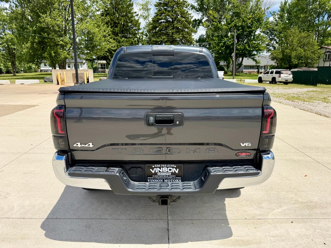 Toyota Tacoma 4WD SR5 Double Cab 5' Bed V6 AT (Natl) 2020