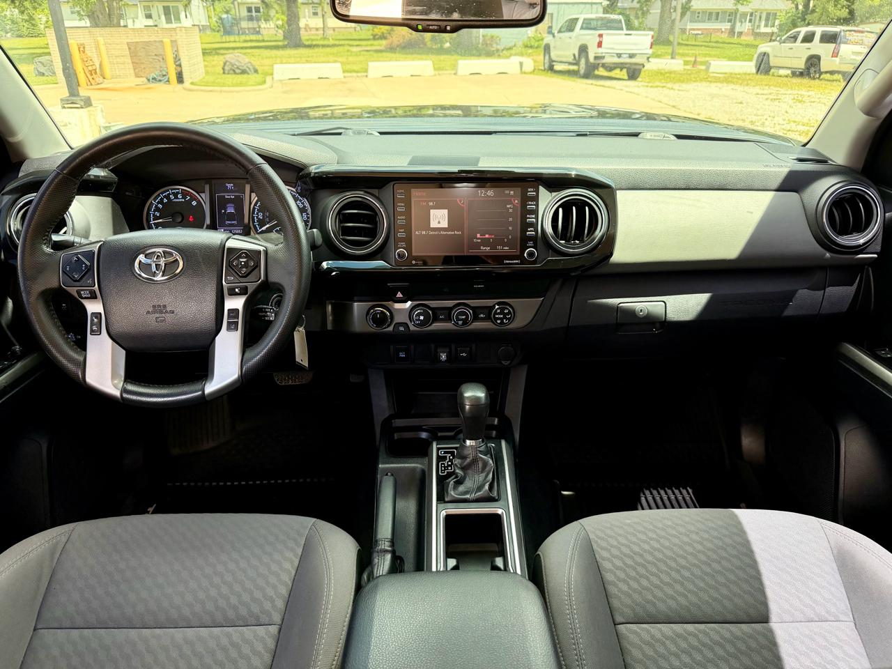 Toyota Tacoma 4WD SR5 Double Cab 5' Bed V6 AT (Natl) 2020