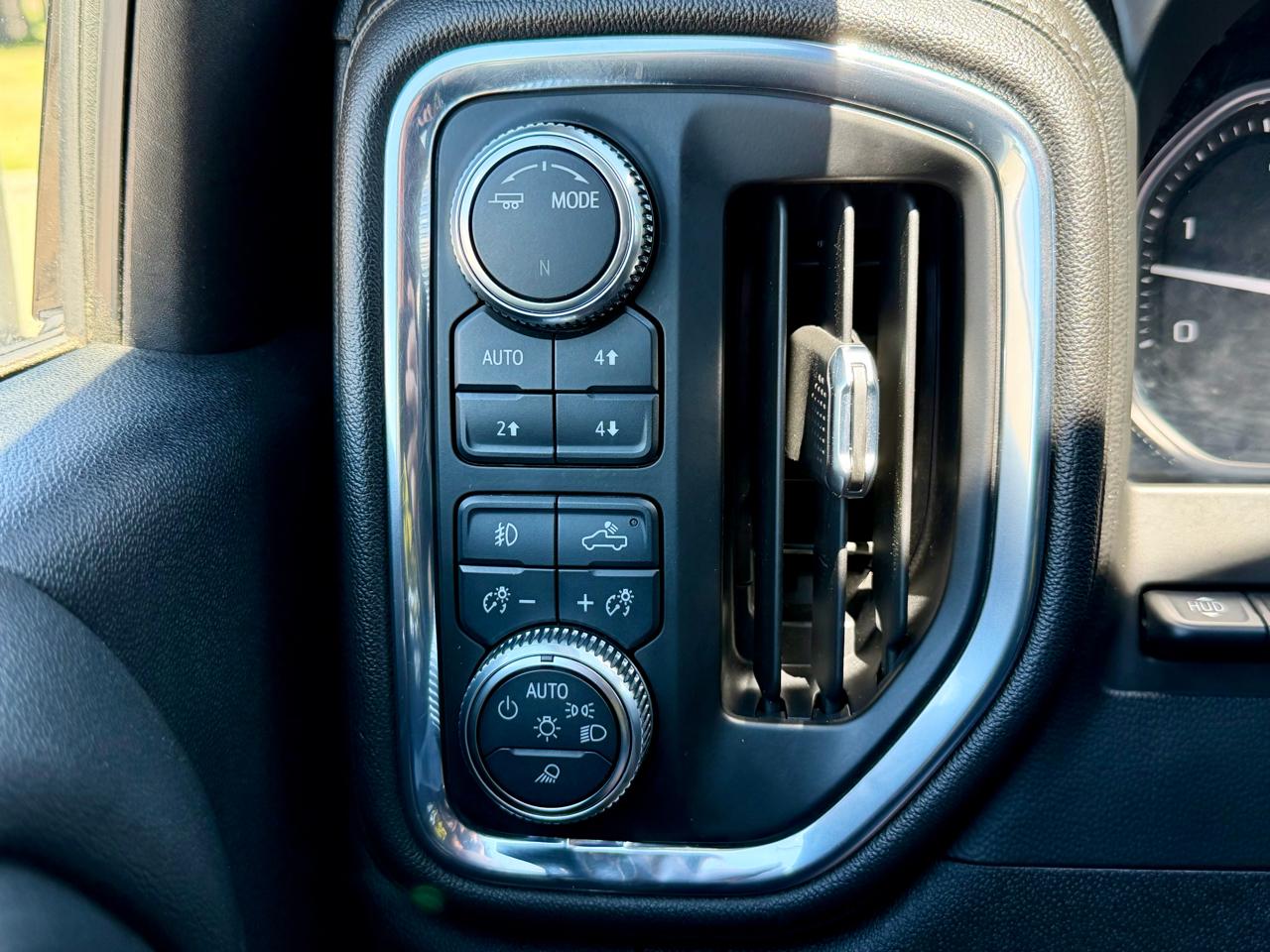 GMC Sierra 3500HD 4WD Crew Cab 172" Denali 2020