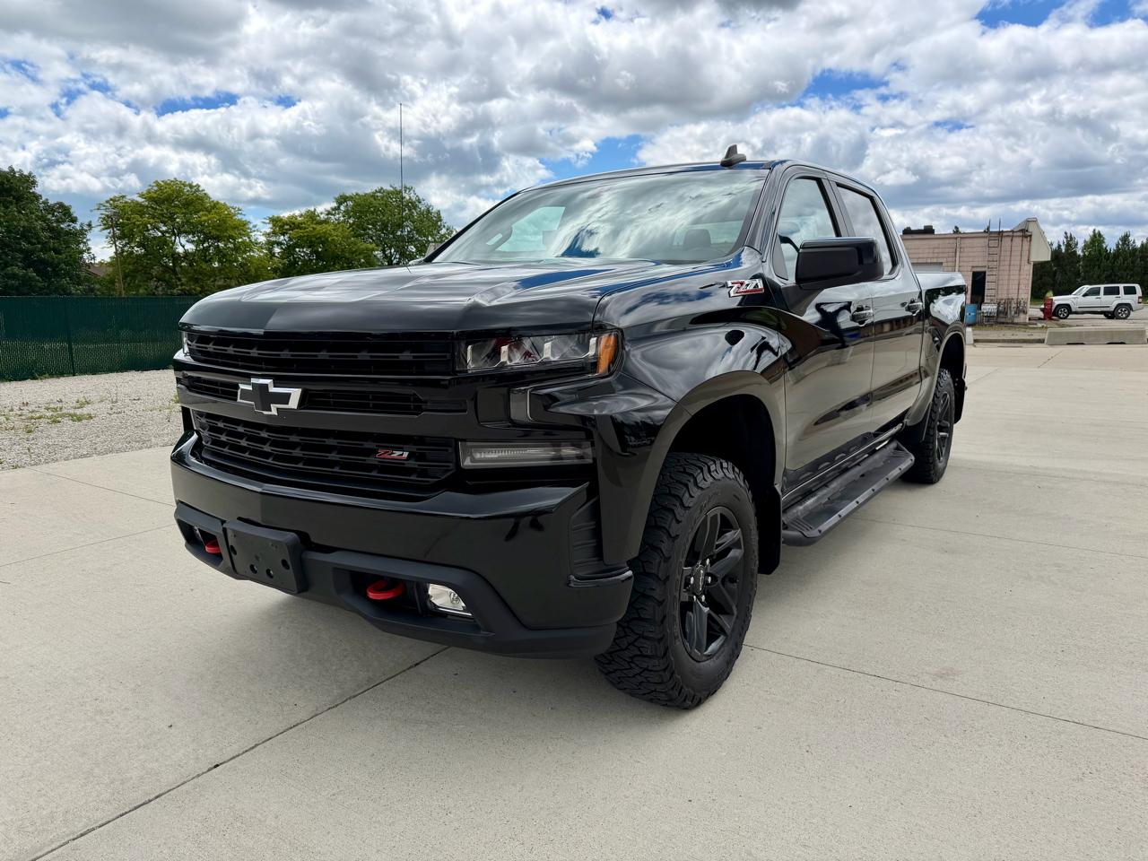 Chevrolet Silverado 1500 4WD Crew Cab 147" LT Trail Boss 2019