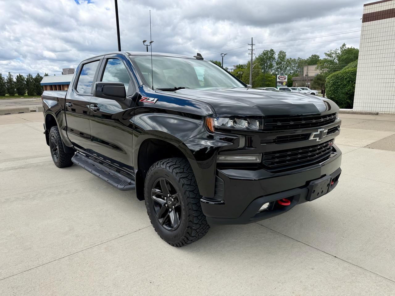 Chevrolet Silverado 1500 4WD Crew Cab 147" LT Trail Boss 2019