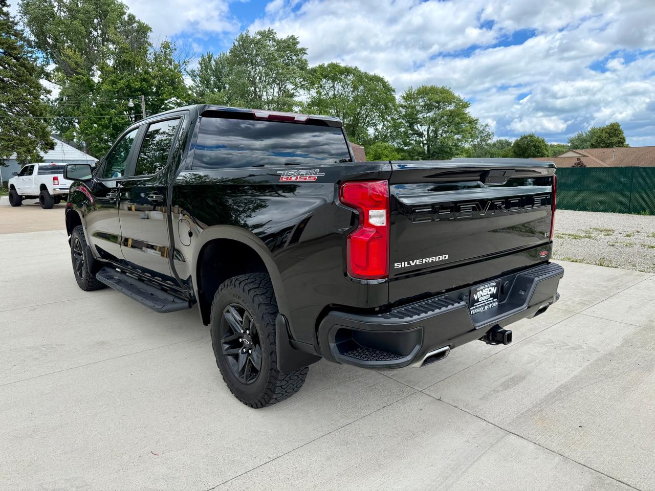 Chevrolet Silverado 1500 4WD Crew Cab 147" LT Trail Boss 2019