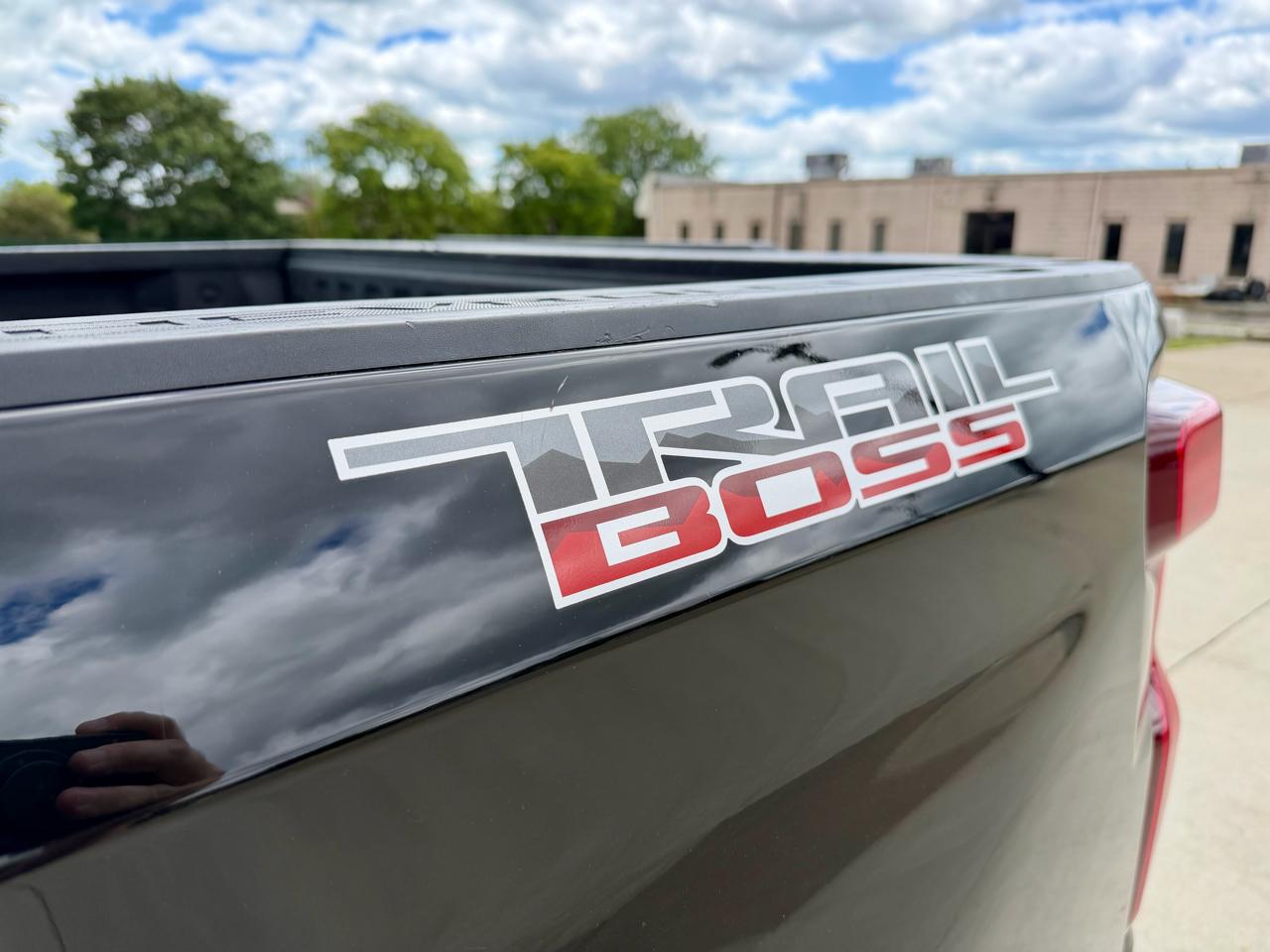 Chevrolet Silverado 1500 4WD Crew Cab 147" LT Trail Boss 2019