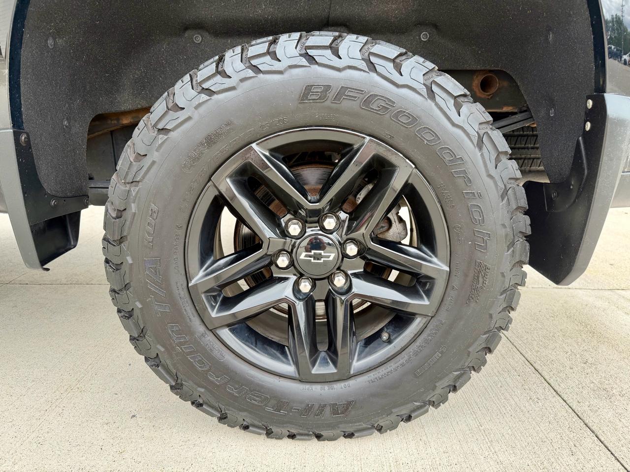 Chevrolet Silverado 1500 4WD Crew Cab 147" LT Trail Boss 2019