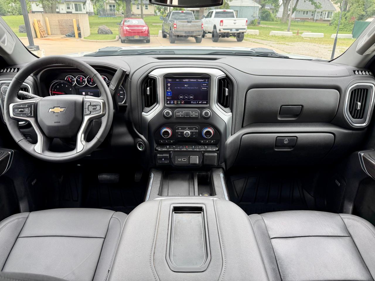Chevrolet Silverado 2500HD 4WD Crew Cab 159" LTZ 2022