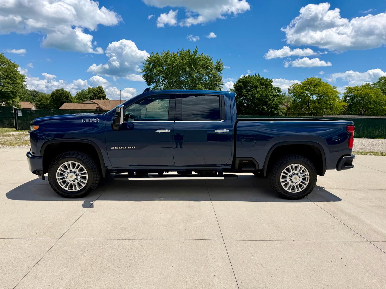 Chevrolet Silverado 2500HD 4WD Crew Cab 159" High Country 2022