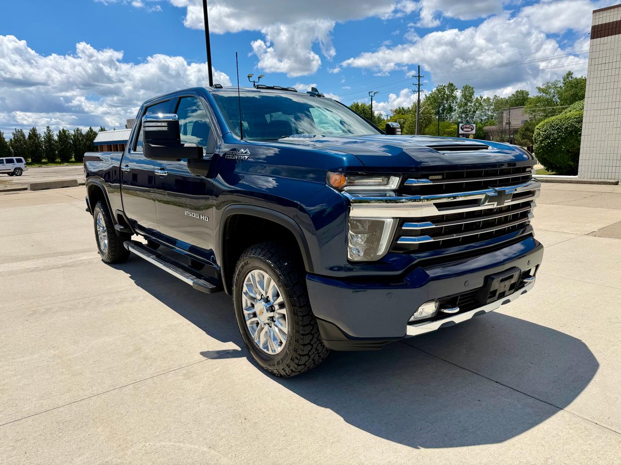 Chevrolet Silverado 2500HD 4WD Crew Cab 159" High Country 2022