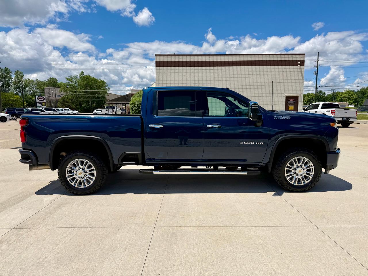 Chevrolet Silverado 2500HD 4WD Crew Cab 159" High Country 2022