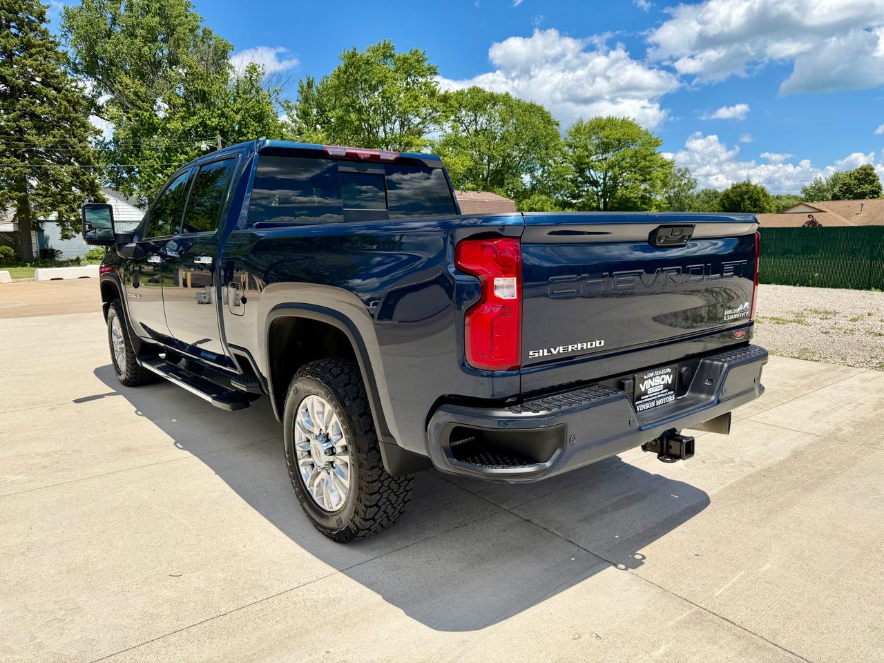 Chevrolet Silverado 2500HD 4WD Crew Cab 159" High Country 2022