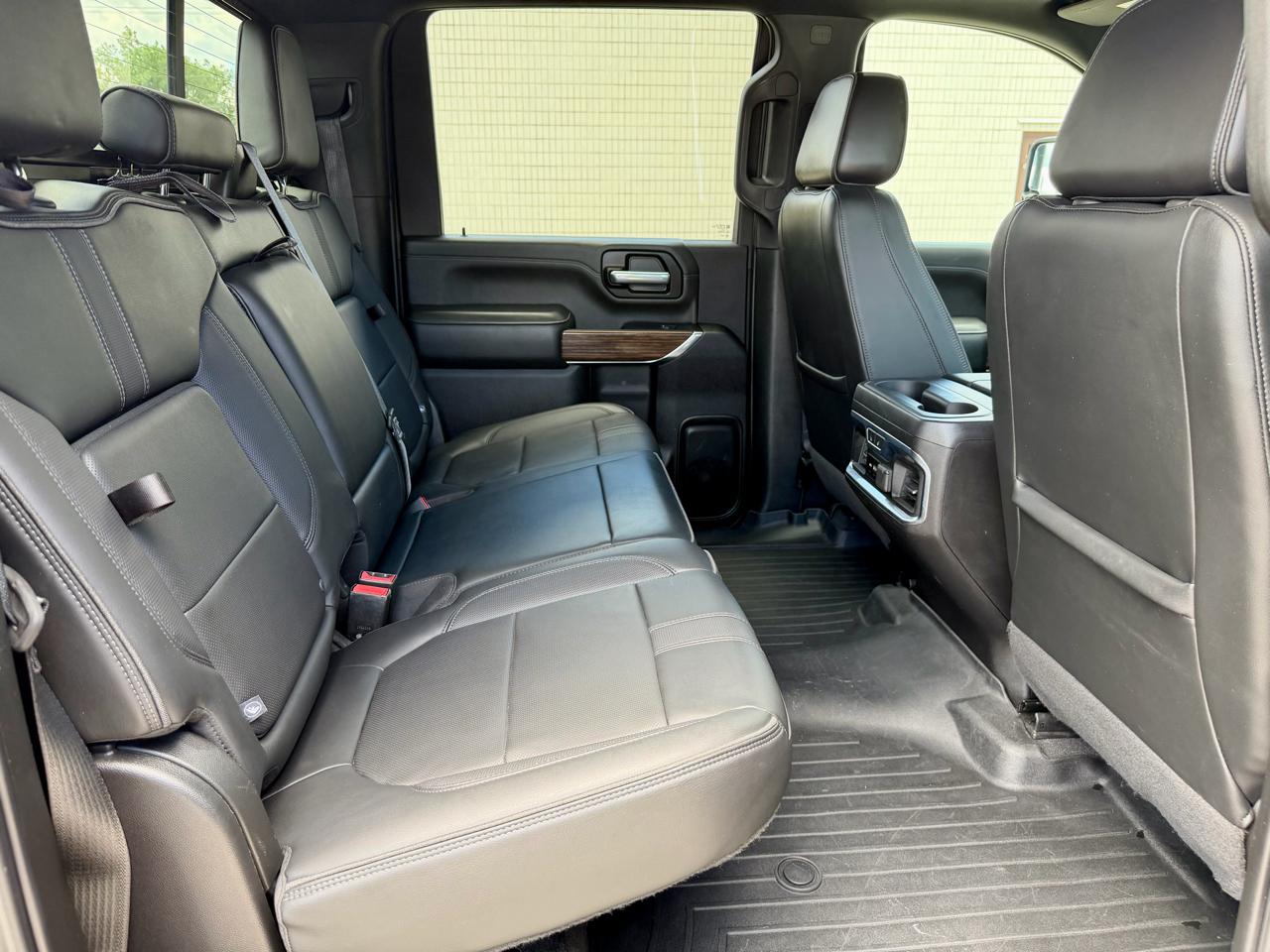 Chevrolet Silverado 2500HD 4WD Crew Cab 159" High Country 2022