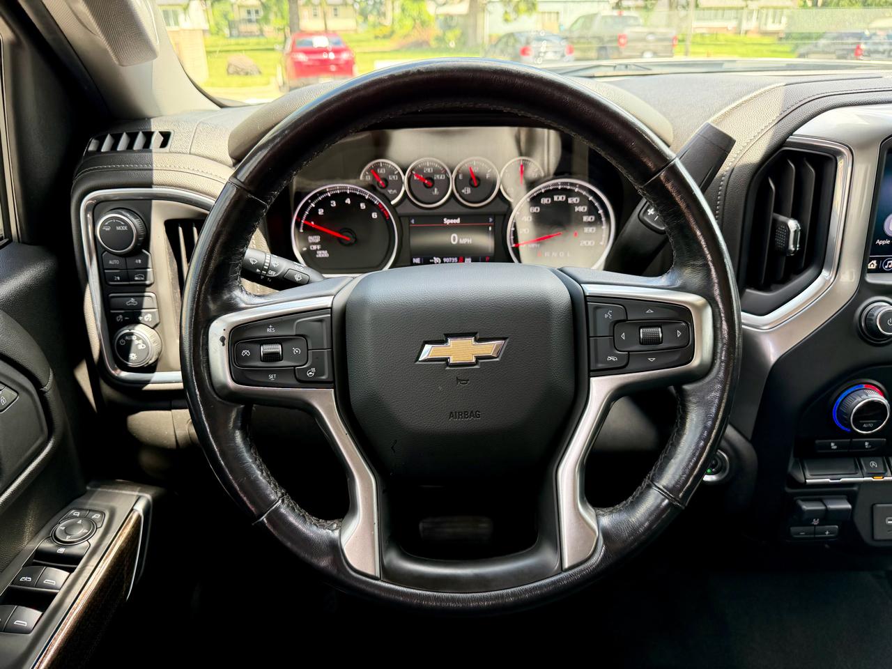 Chevrolet Silverado 1500 4WD Crew Cab 157" LT 2021