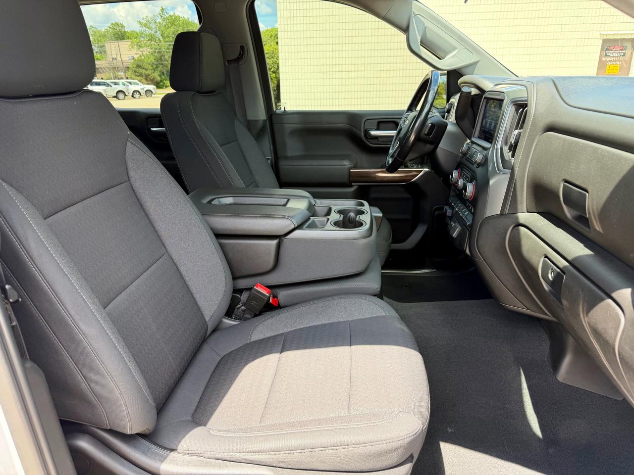 Chevrolet Silverado 1500 4WD Crew Cab 157" LT 2021