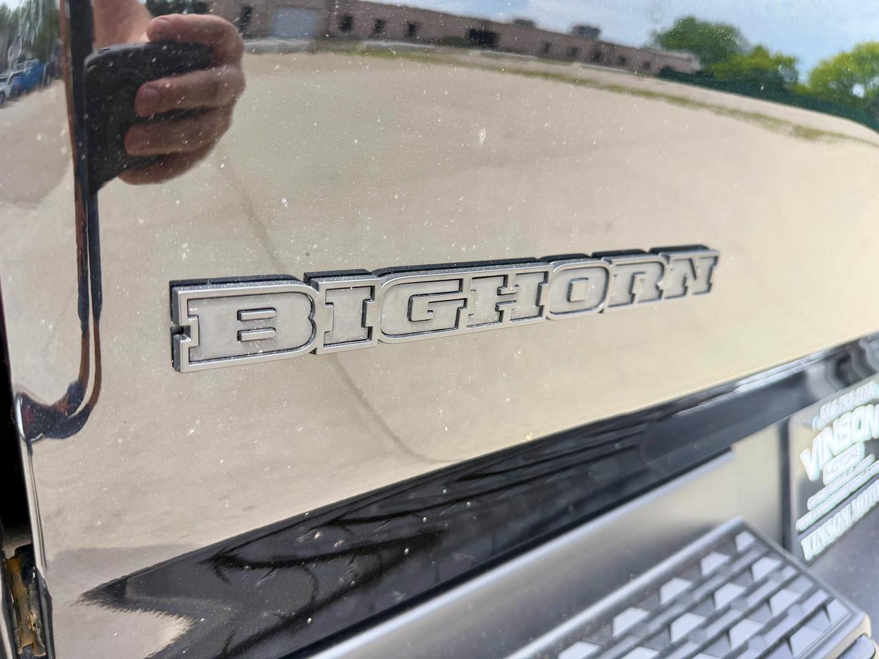 RAM 1500 Big Horn 4x4 Crew Cab 5'7" Box 2022