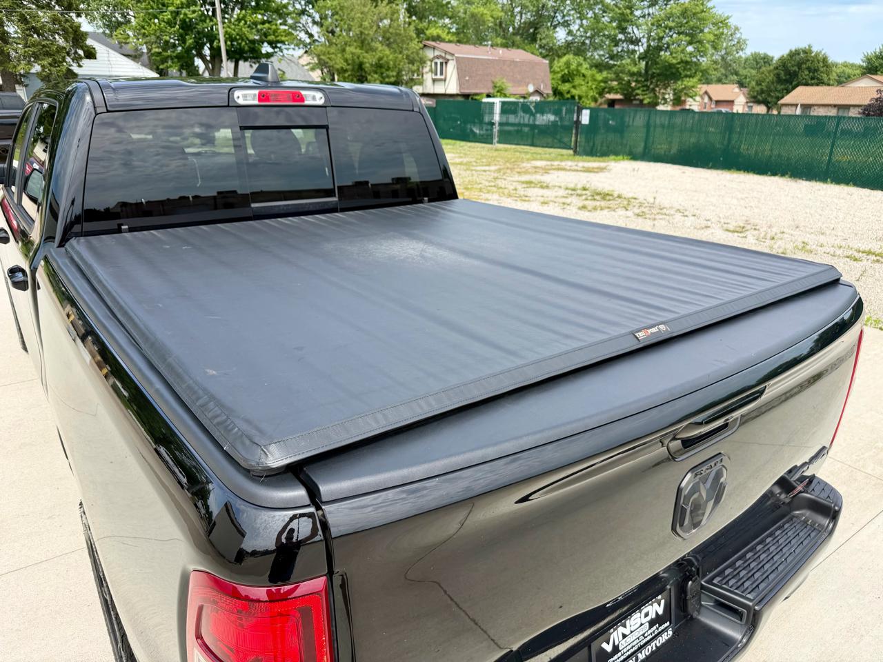 RAM 1500 Big Horn 4x4 Crew Cab 5'7" Box 2022