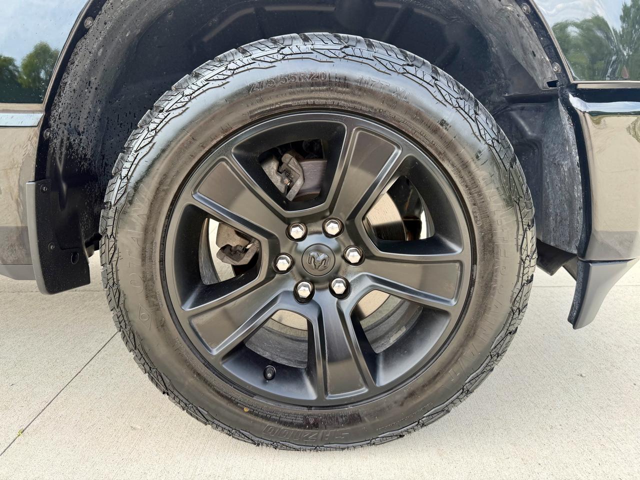 RAM 1500 Big Horn 4x4 Crew Cab 5'7" Box 2022