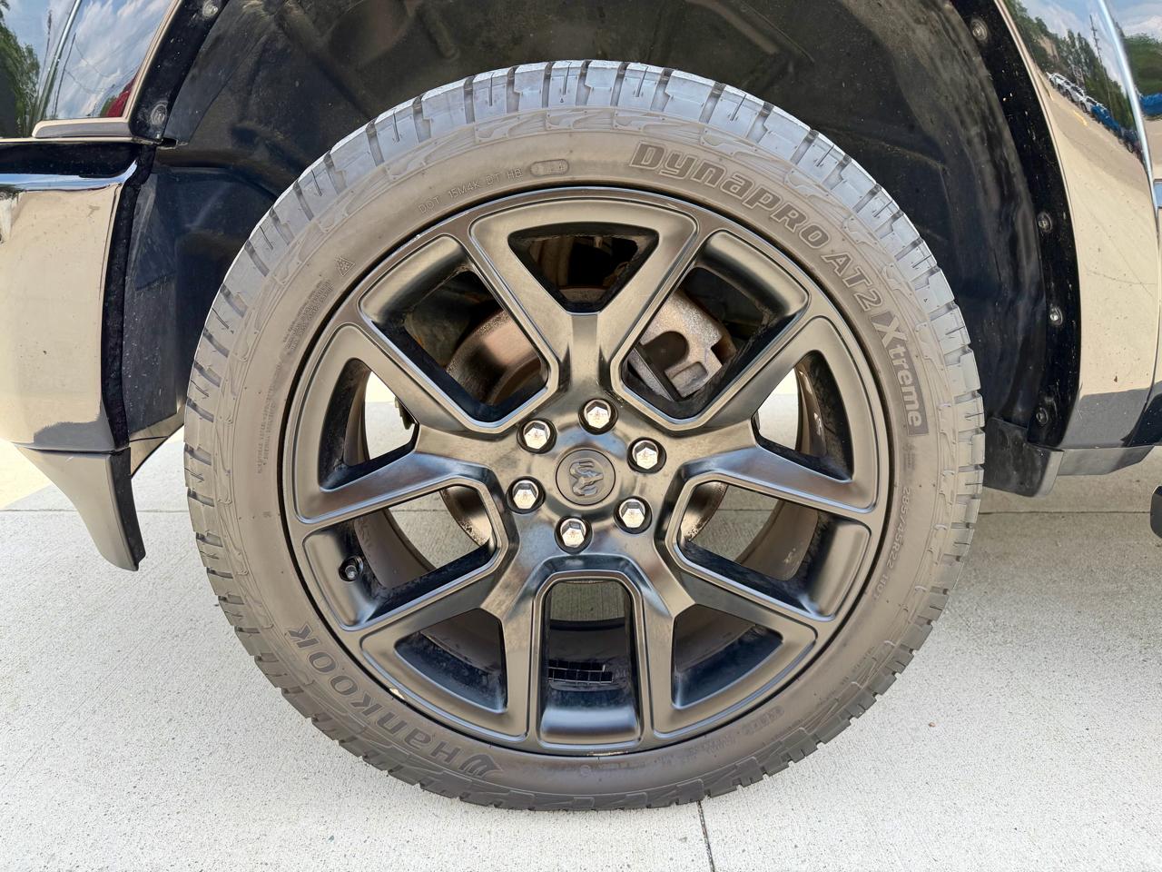 RAM 1500 Laramie 4x4 Crew Cab 5'7" Box 2022