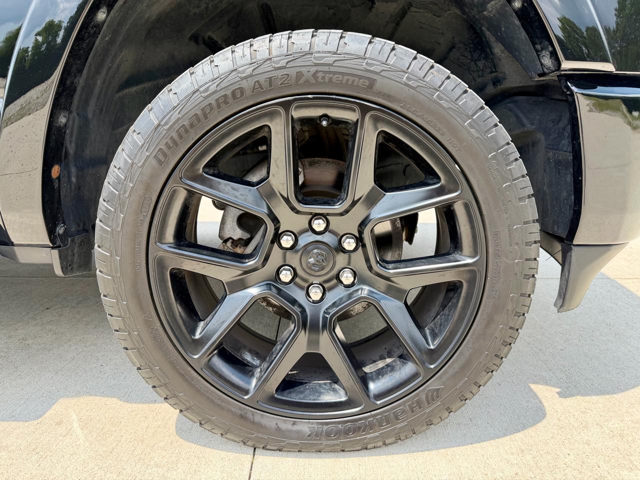 RAM 1500 Laramie 4x4 Crew Cab 5'7" Box 2022