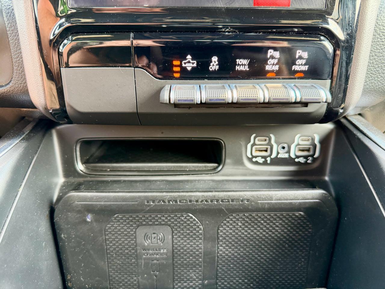 RAM 1500 Laramie 4x4 Crew Cab 5'7" Box 2022