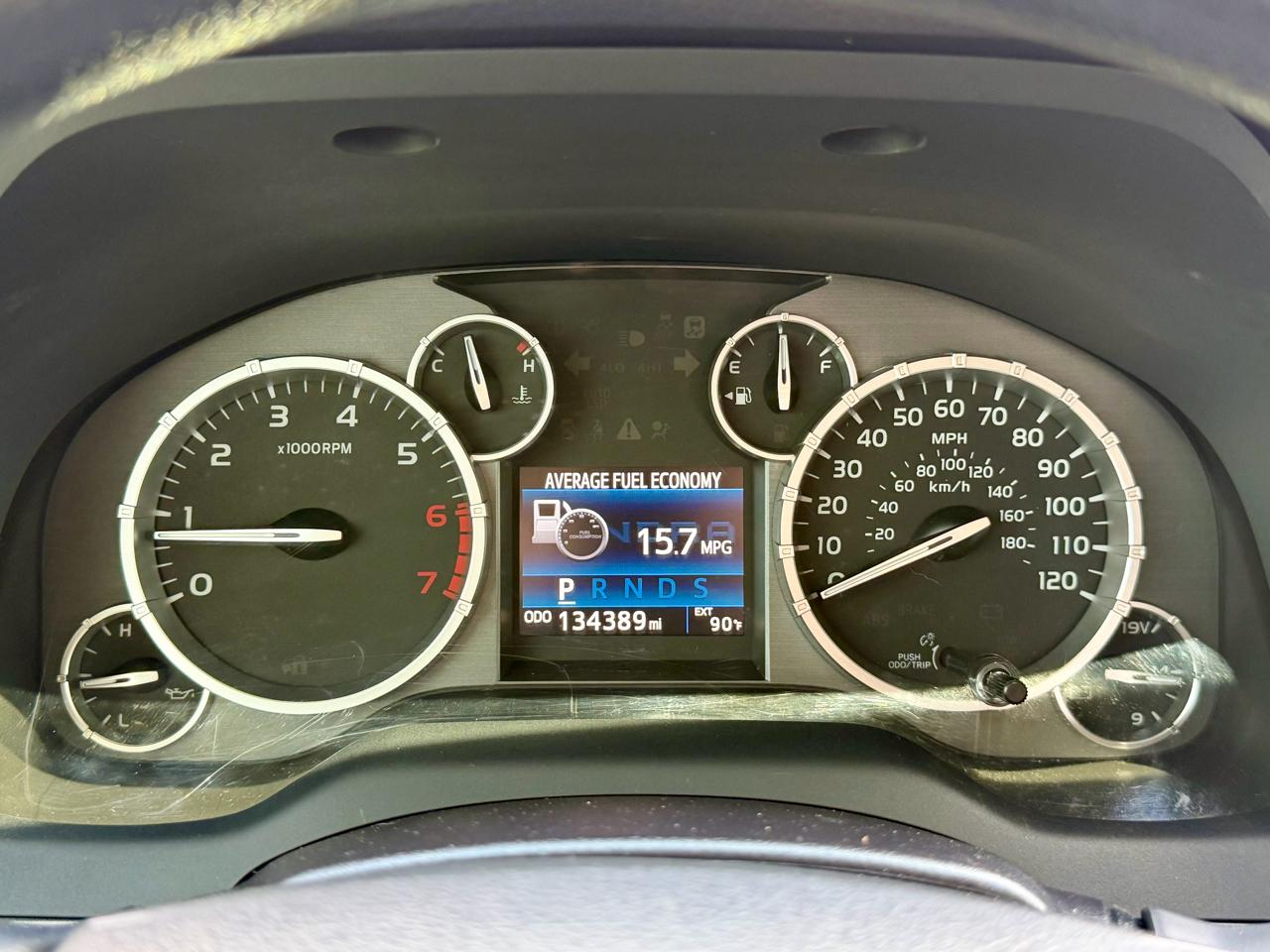 Toyota Tundra 4WD Truck CrewMax 5.7L V8 6-Spd AT SR5 (Natl) 2016