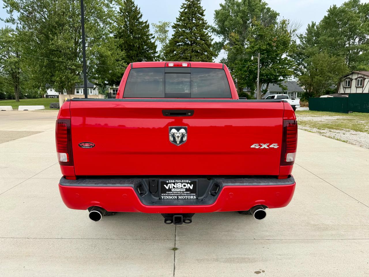 RAM 1500 4WD Crew Cab 140.5" Sport 2016