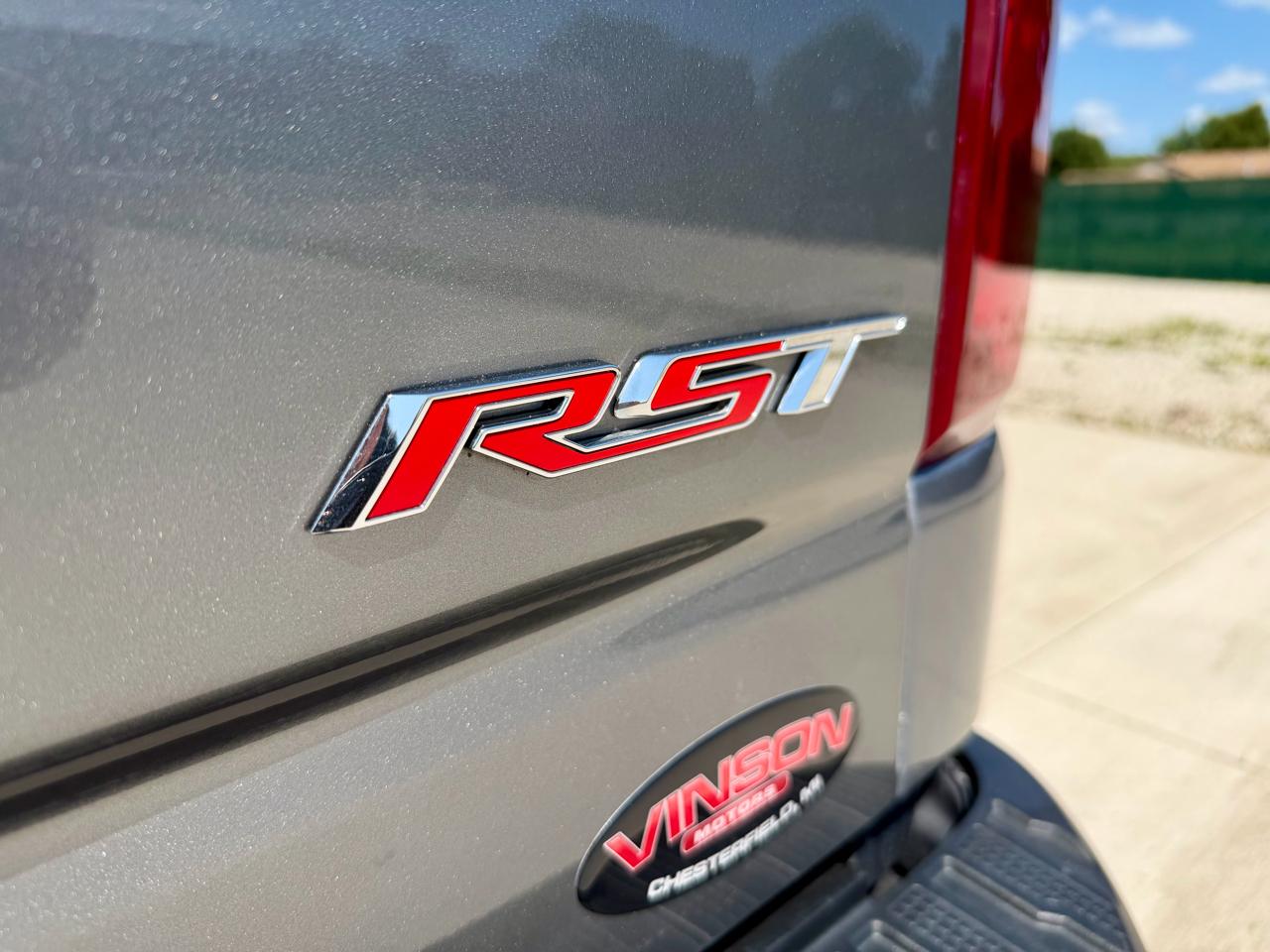 Chevrolet Silverado 1500 4WD Crew Cab 157" RST 2020
