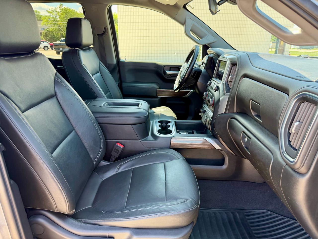 Chevrolet Silverado 1500 4WD Crew Cab 157" RST 2020