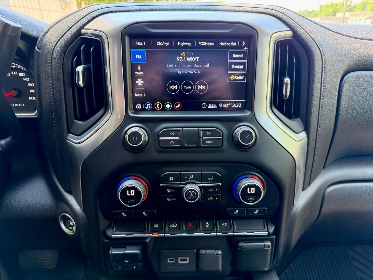 Chevrolet Silverado 1500 4WD Crew Cab 157" RST 2020