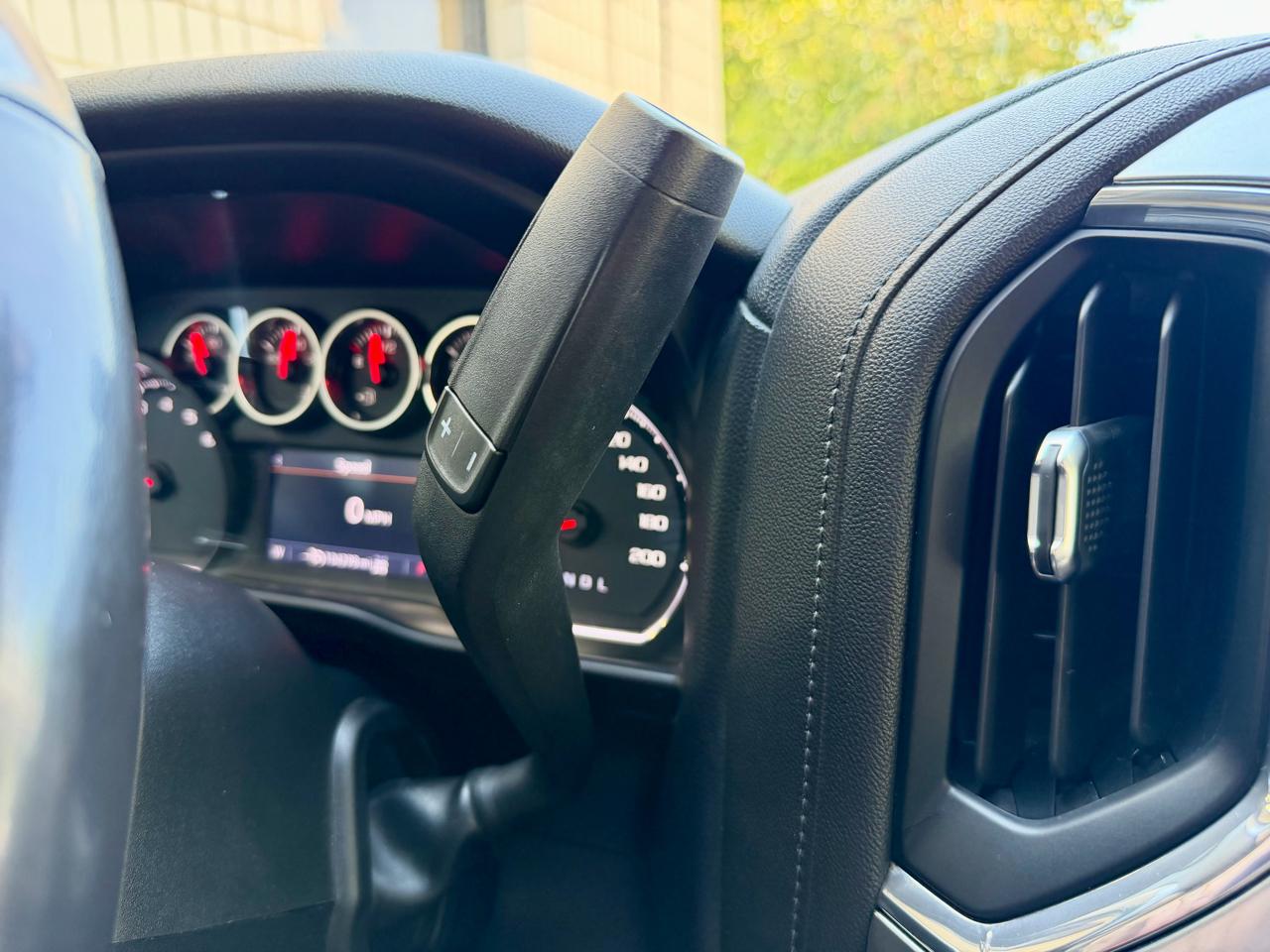 Chevrolet Silverado 1500 4WD Crew Cab 157" RST 2020