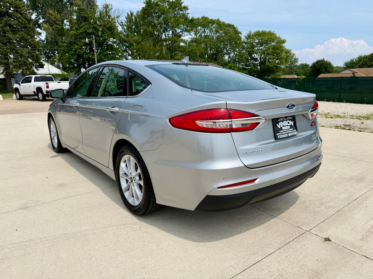 Ford Fusion SE FWD 2020
