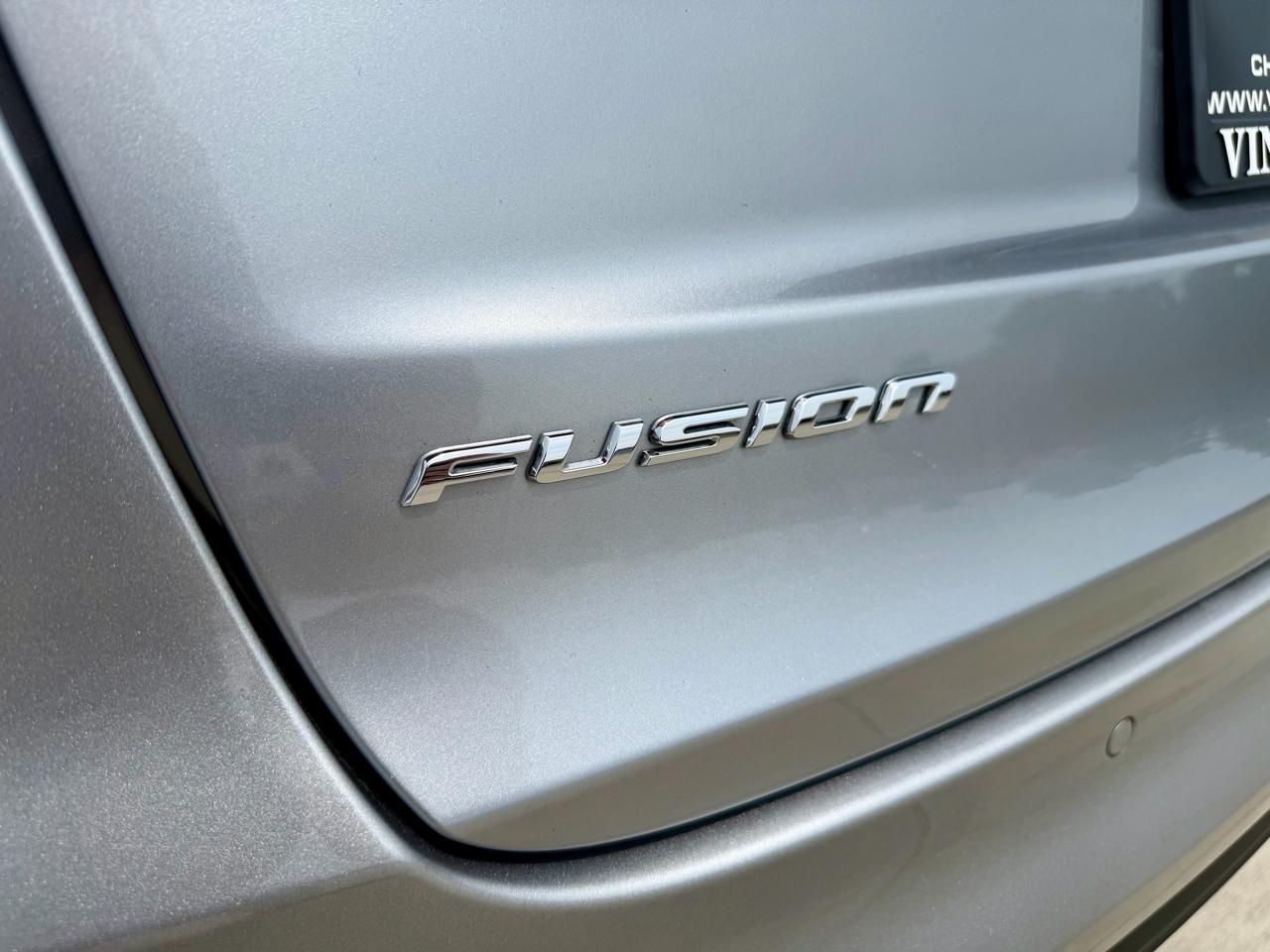 Ford Fusion SE FWD 2020