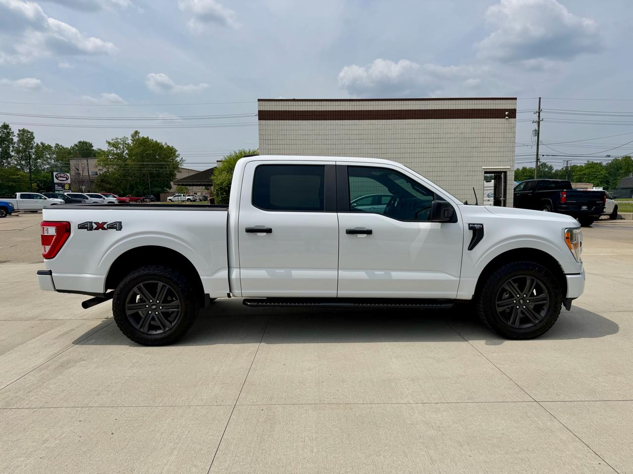 Ford F-150 XL 4WD SuperCrew 5.5' Box 2021