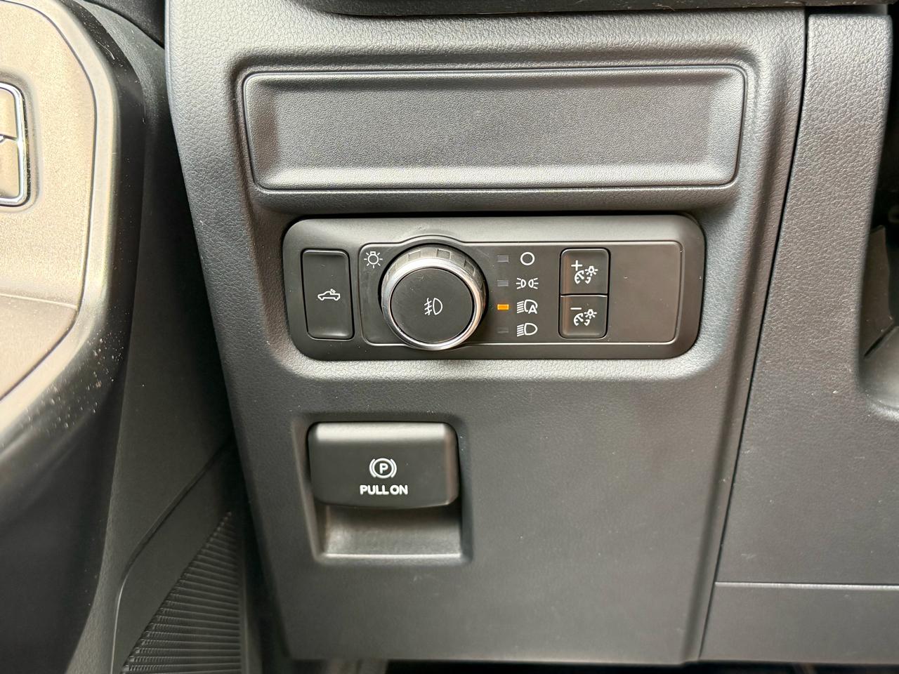 Ford F-150 XL 4WD SuperCrew 5.5' Box 2021