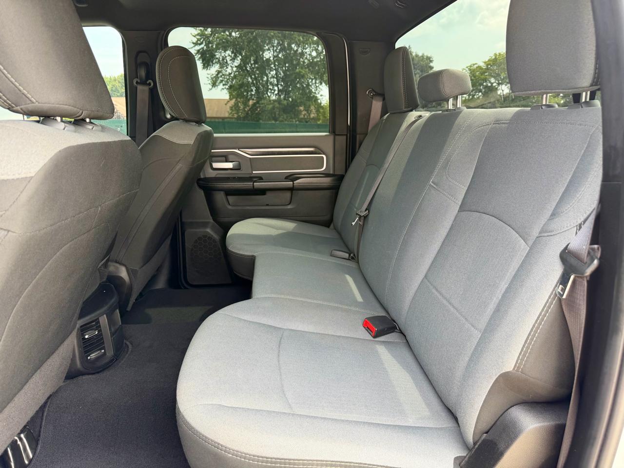RAM 2500 Big Horn 4x4 Crew Cab 6'4" Box 2021