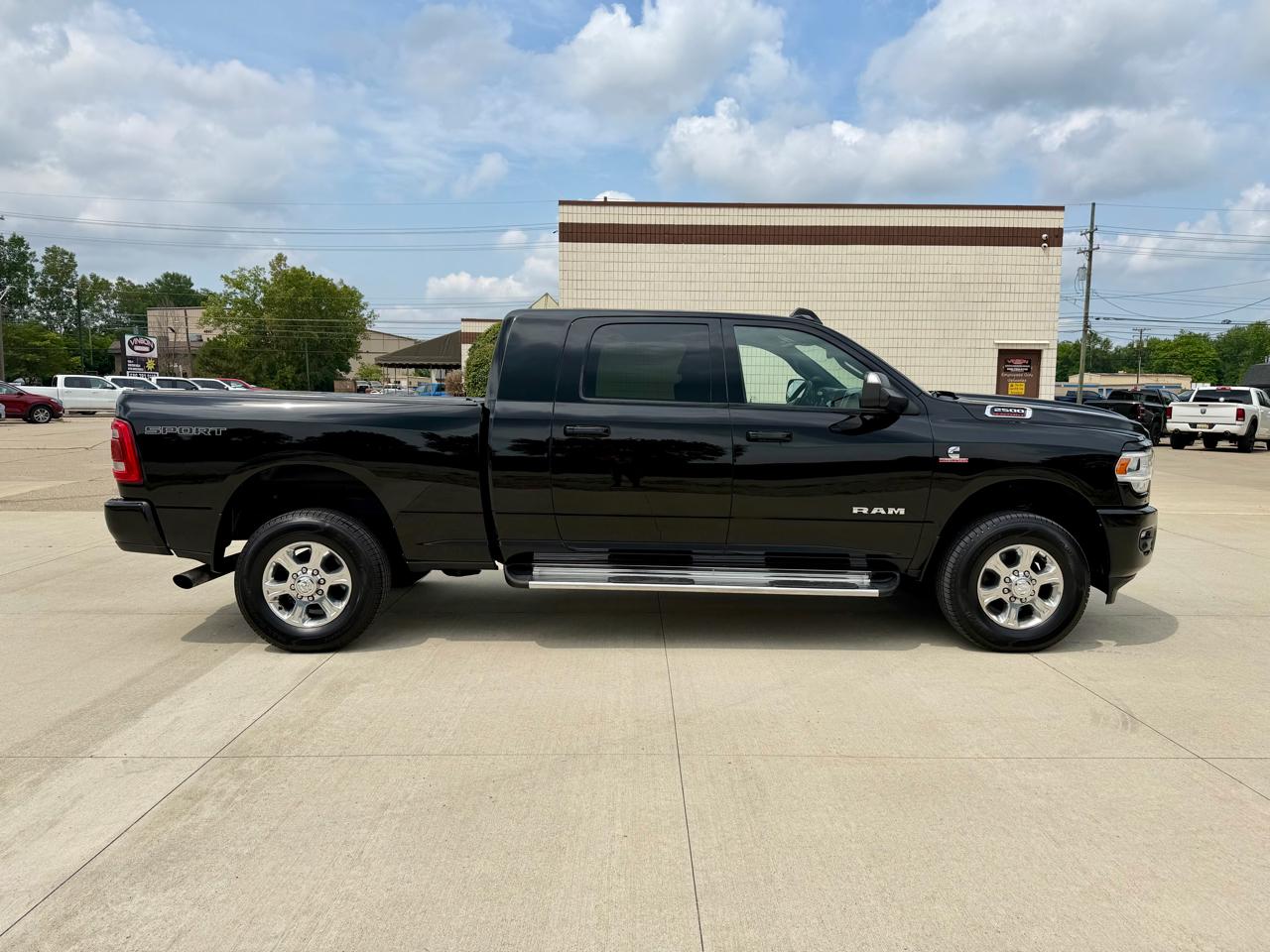 RAM 2500 Big Horn 4x4 Mega Cab 6'4" Box 2019